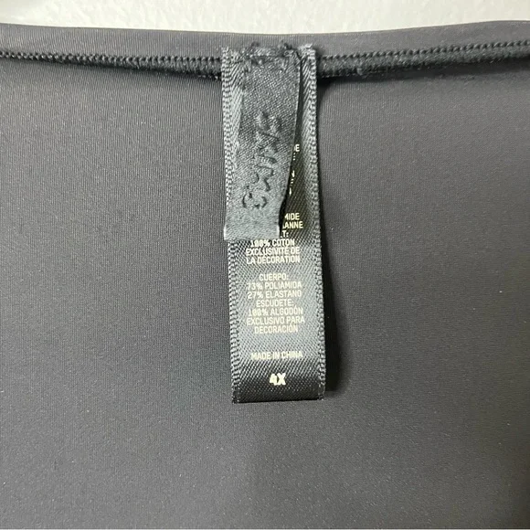 Skims Essential Long Sleeve Scoop Neck Black Size 4X Thong Lightweight Raw Cut - Picture 9 of 10